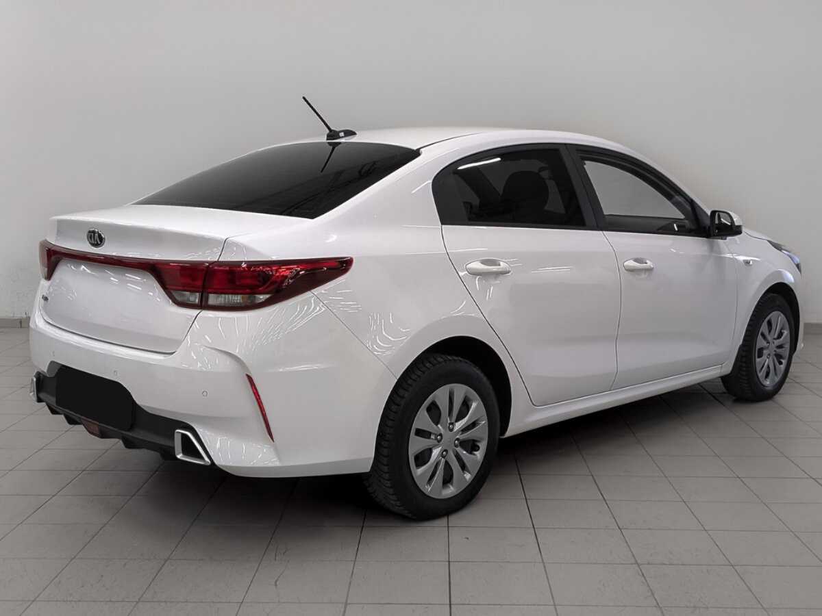 Kia Rio с пробегом — 2021 год. Фото: #4