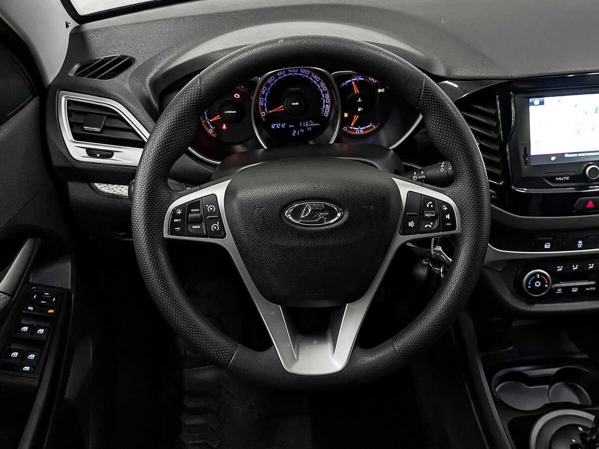 Lada (ВАЗ) Vesta с пробегом — 2018 год. Фото: #20