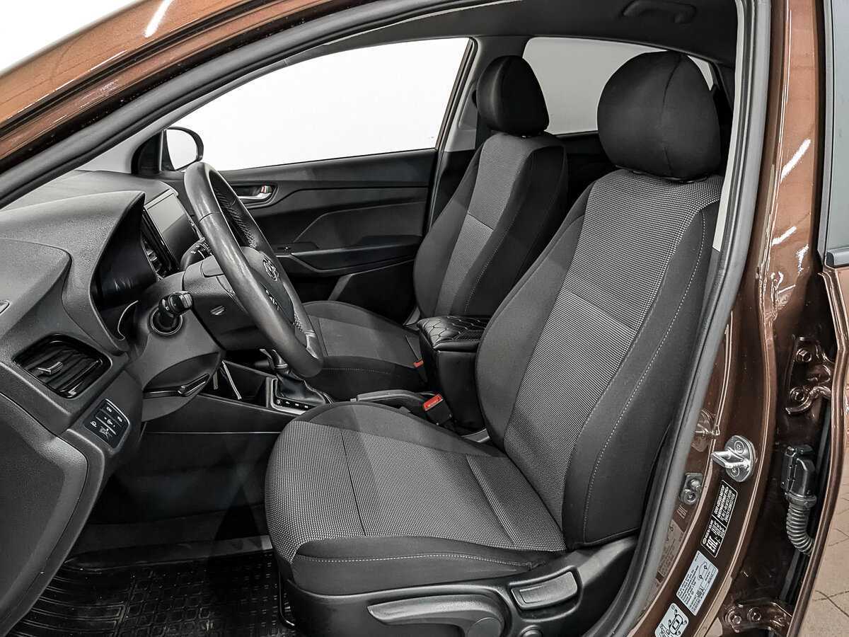 Hyundai Solaris с пробегом — 2021 год. Фото: #19