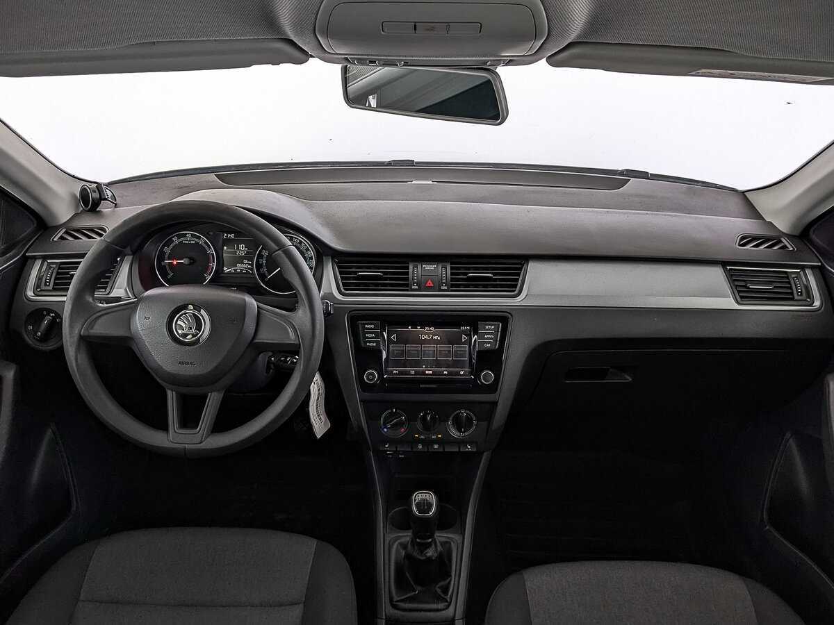 Skoda Rapid с пробегом — 2017 год. Фото: #12