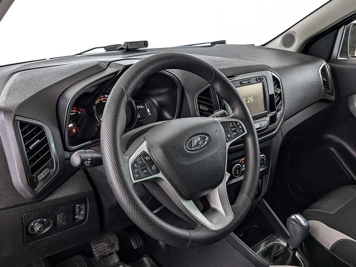 Lada (ВАЗ) XRAY с пробегом — 2019 год. Фото: #14