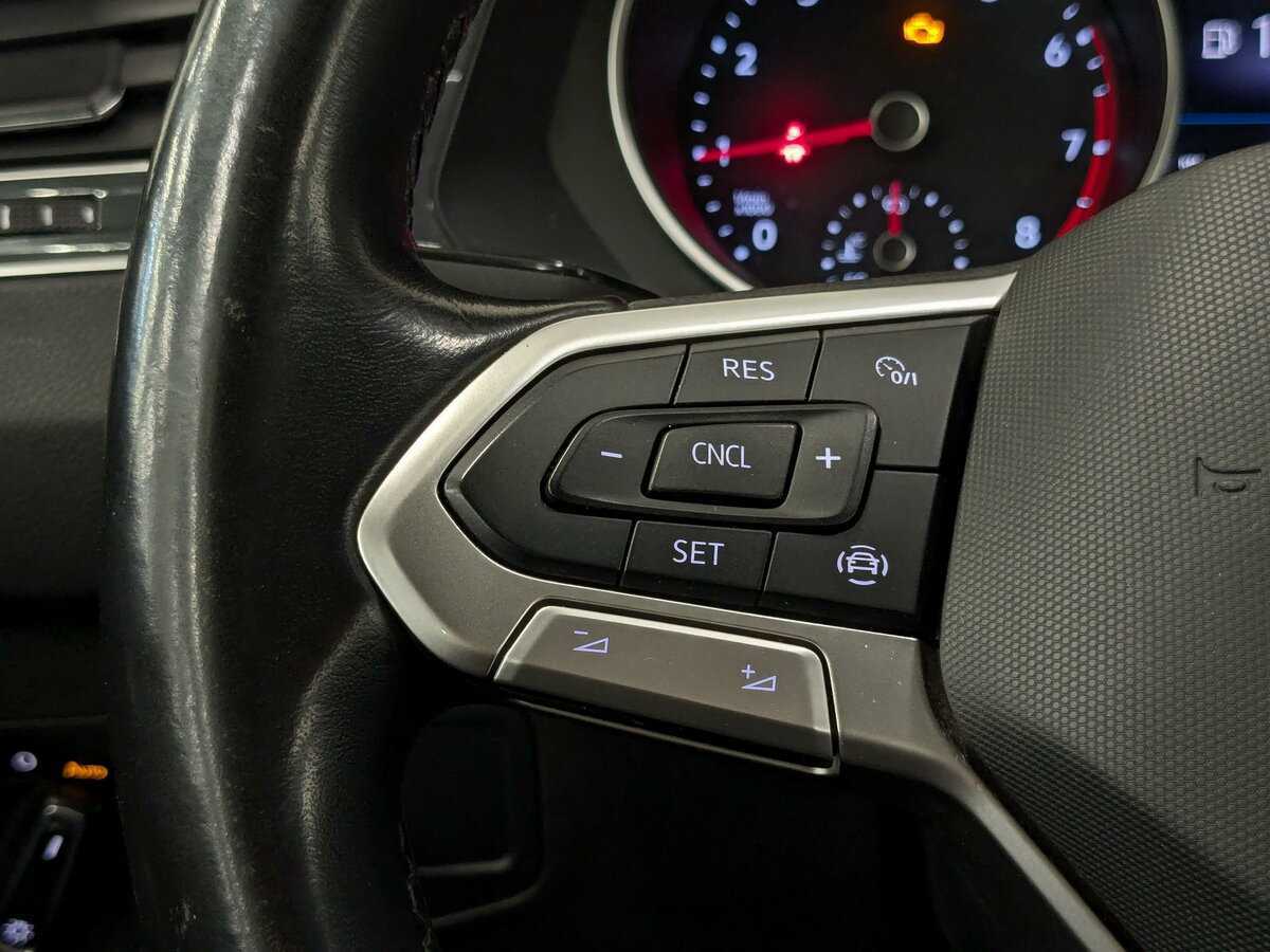 Volkswagen Tiguan с пробегом — 2021 год. Фото: #25