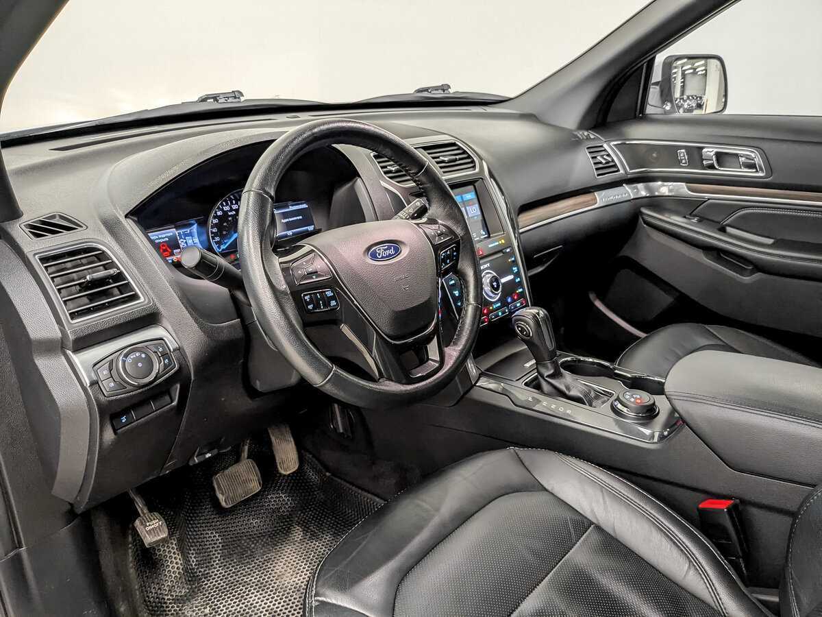 Ford Explorer с пробегом — 2019 год. Фото: #15