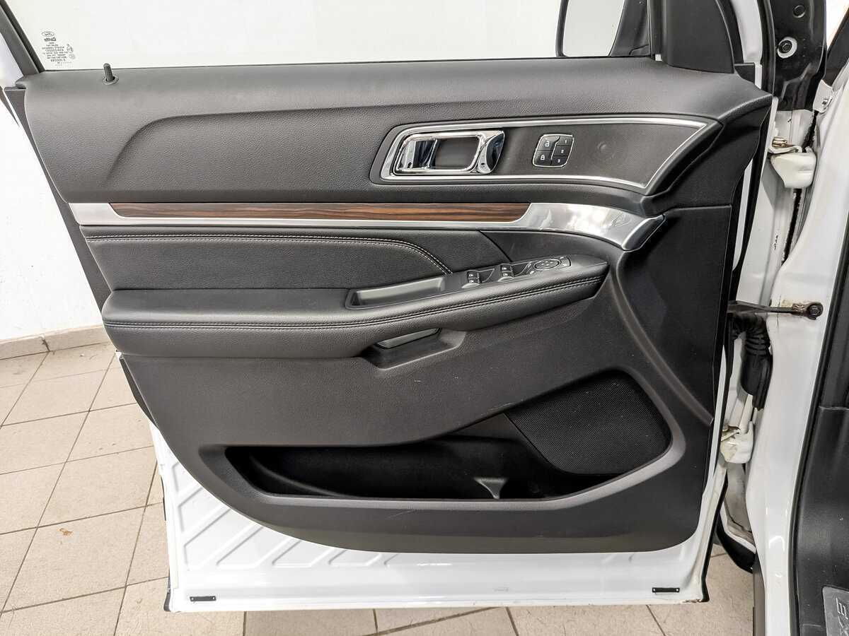 Ford Explorer с пробегом — 2019 год. Фото: #16