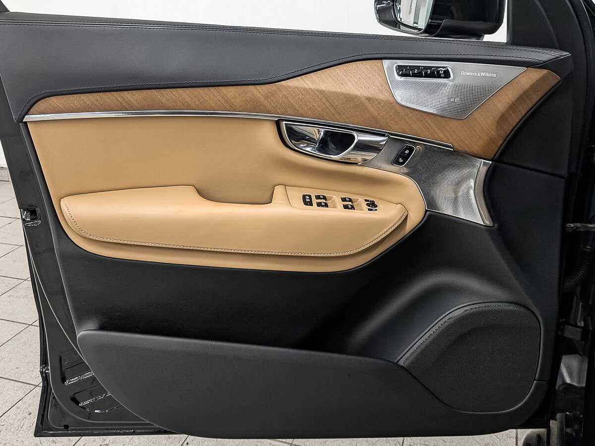 Volvo XC90 с пробегом — 2015 год. Фото: #18