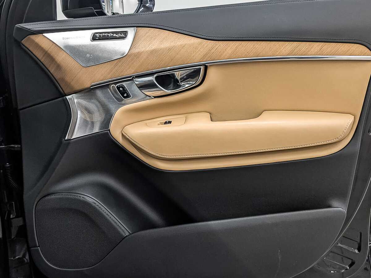 Volvo XC90 с пробегом — 2015 год. Фото: #22