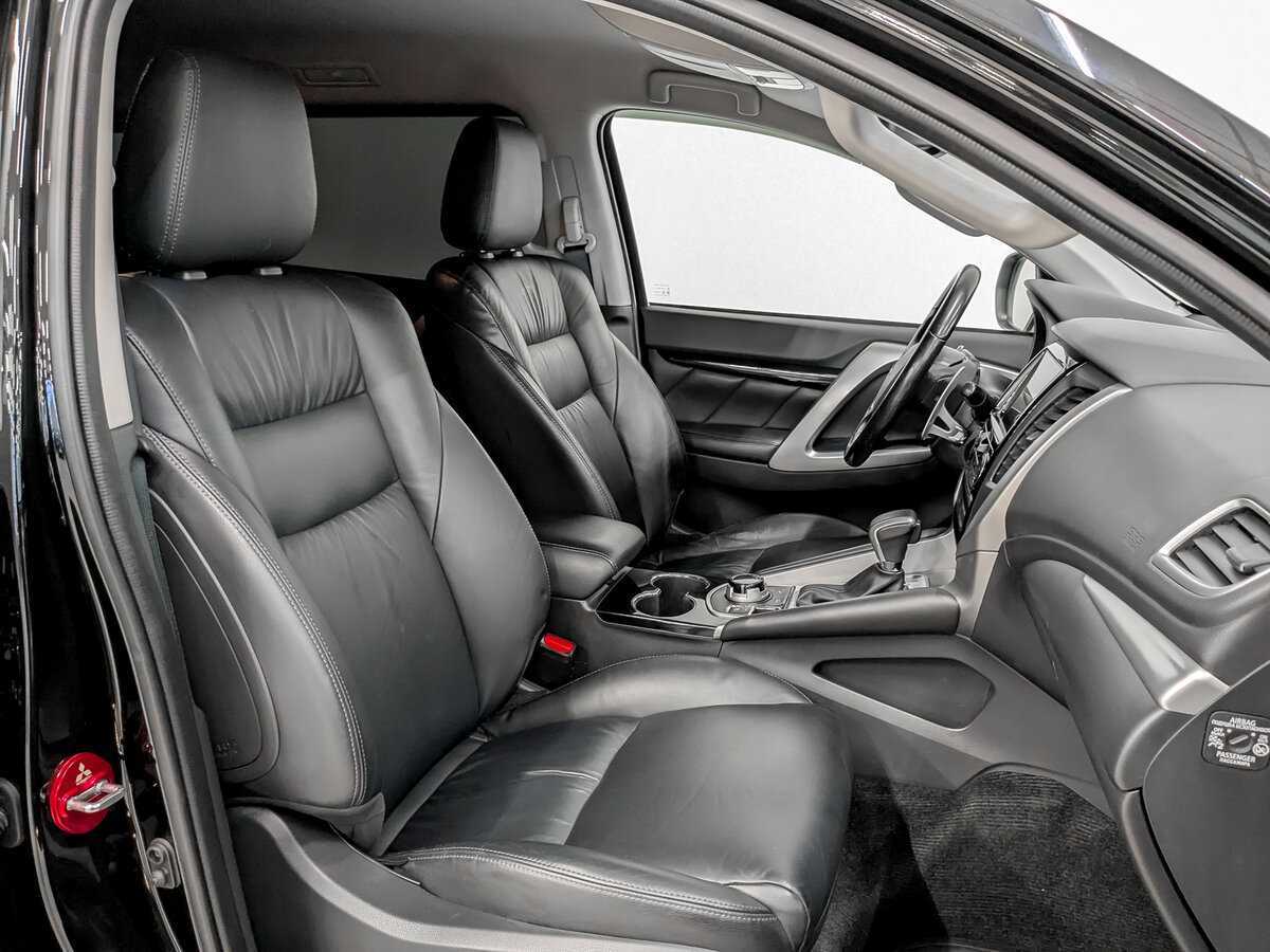 Mitsubishi Pajero Sport с пробегом — 2019 год. Фото: #20