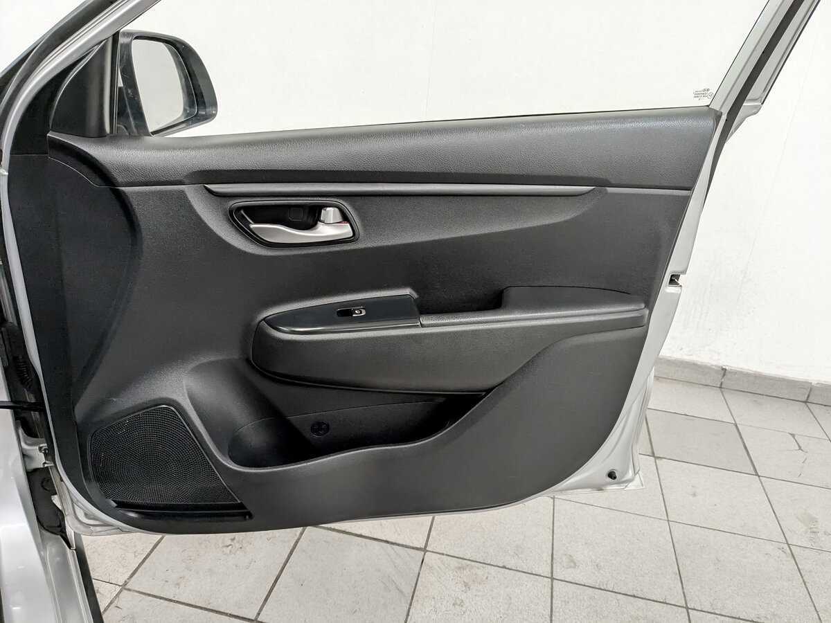 Kia Rio с пробегом — 2020 год. Фото: #21