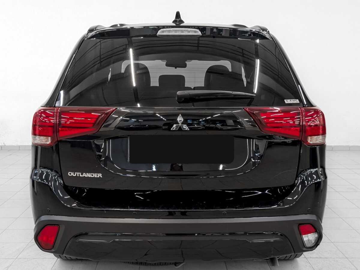 Mitsubishi Outlander с пробегом — 2021 год. Фото: #5