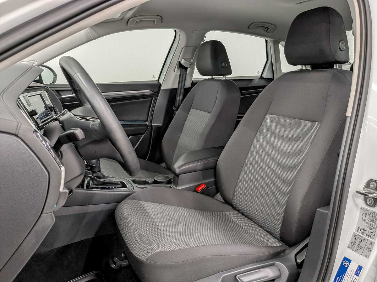 Volkswagen Jetta с пробегом — 2020 год. Фото: #19