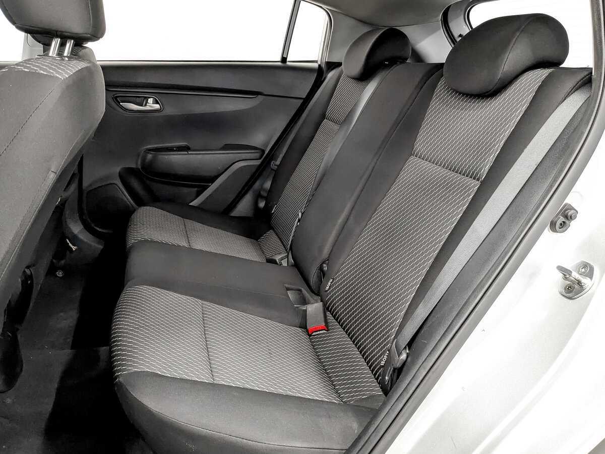 Kia Rio с пробегом — 2020 год. Фото: #11