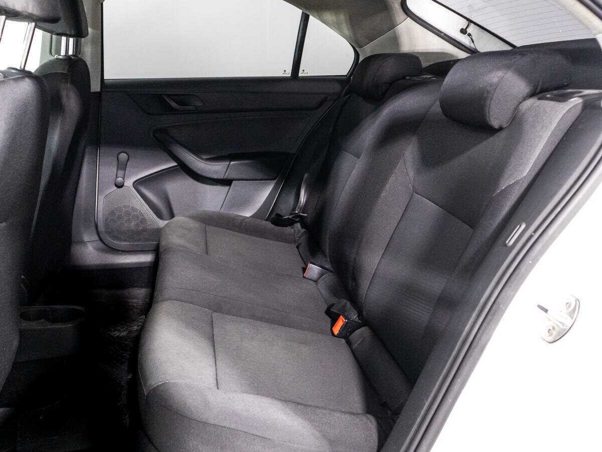 Skoda Rapid с пробегом — 2016 год. Фото: #5