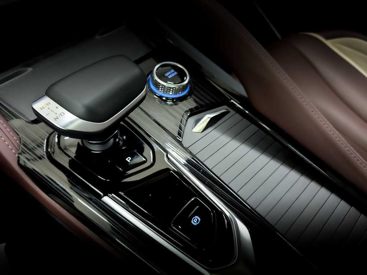 Geely Monjaro с пробегом — 2023 год. Фото: #27