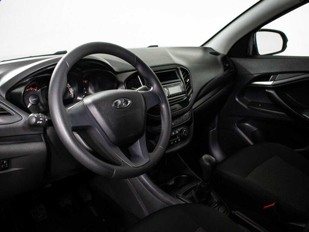 Lada (ВАЗ) Vesta с пробегом — 2021 год. Фото: #7