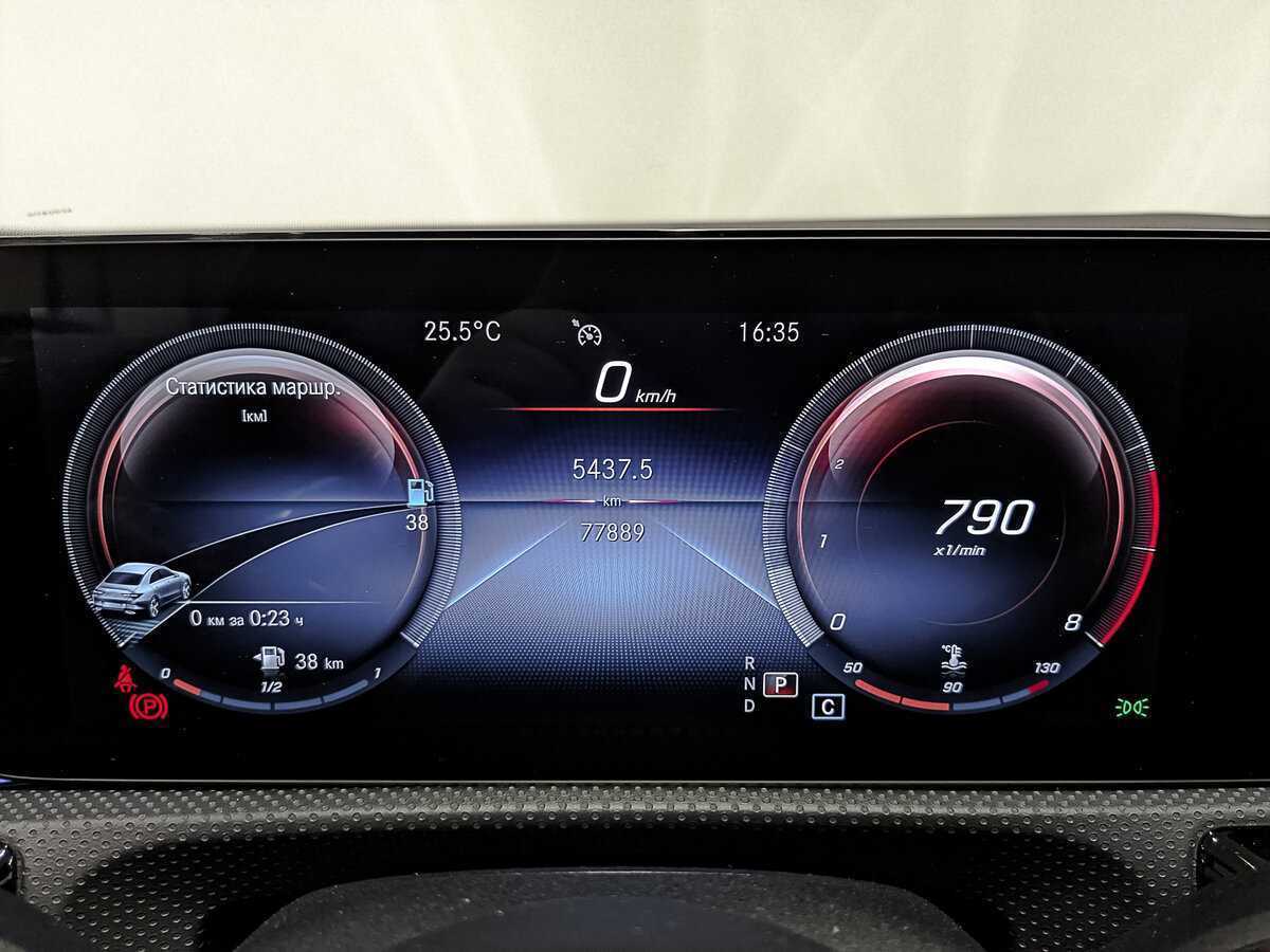 Mercedes-Benz CLA с пробегом — 2021 год. Фото: #15