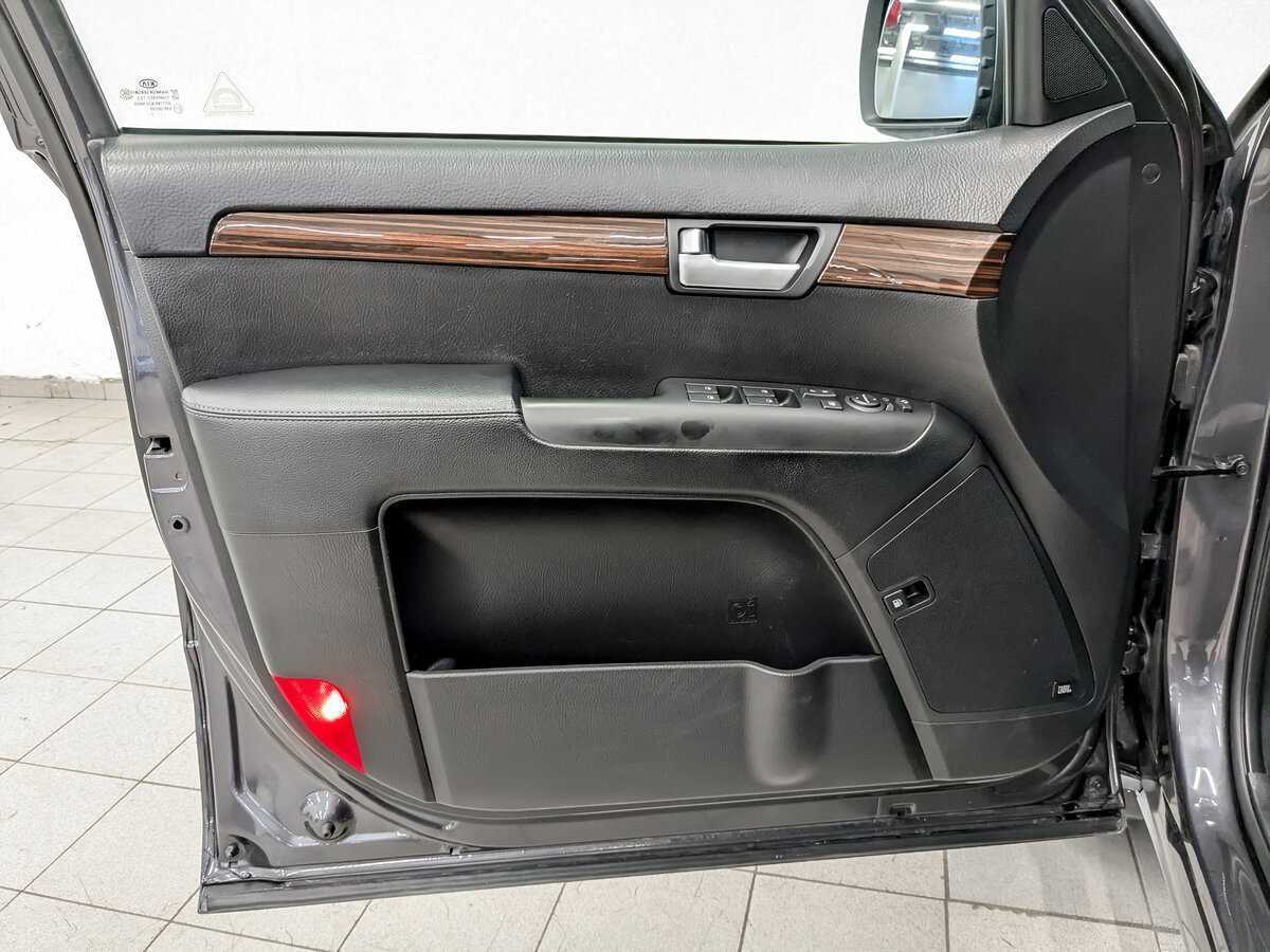 Kia Mohave с пробегом — 2017 год. Фото: #15