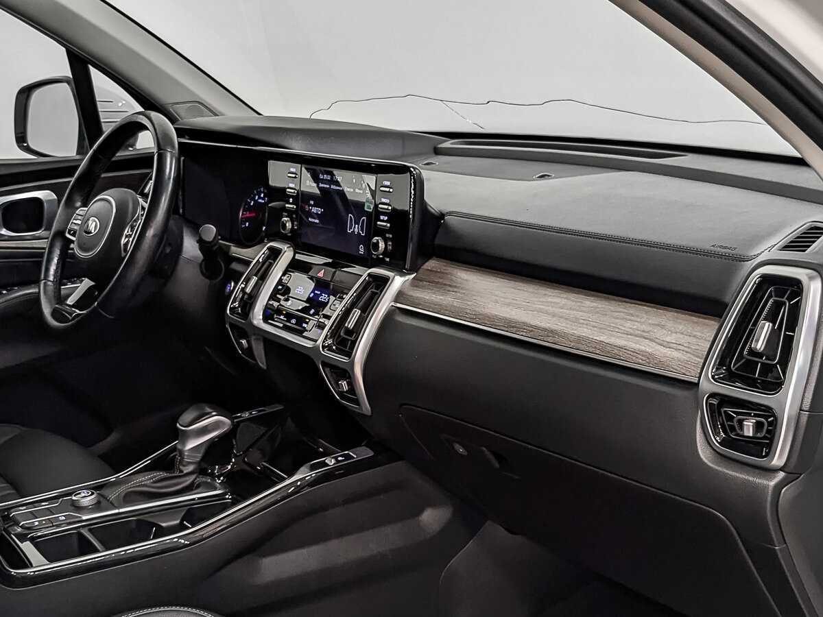 Kia Sorento с пробегом — 2020 год. Фото: #12