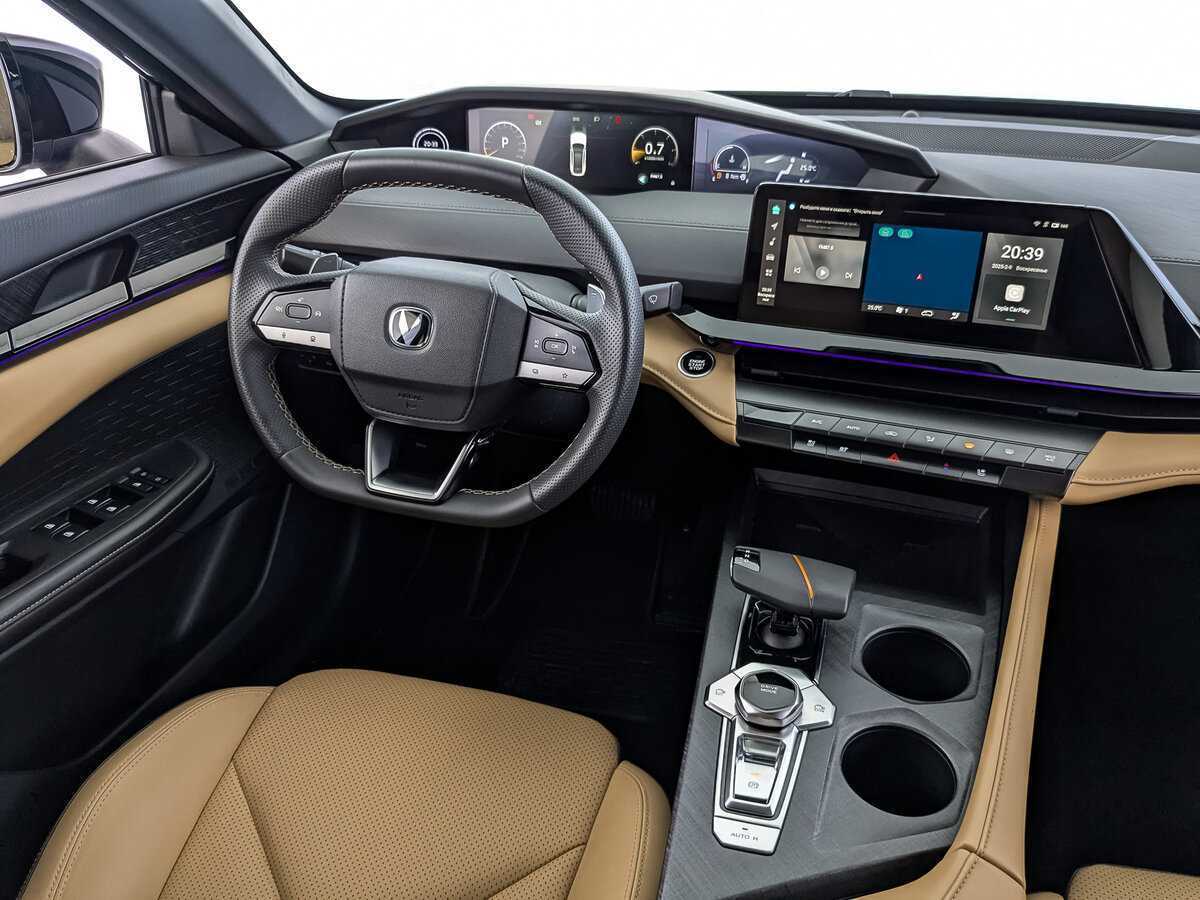 Changan UNI-V с пробегом — 2022 год. Фото: #26