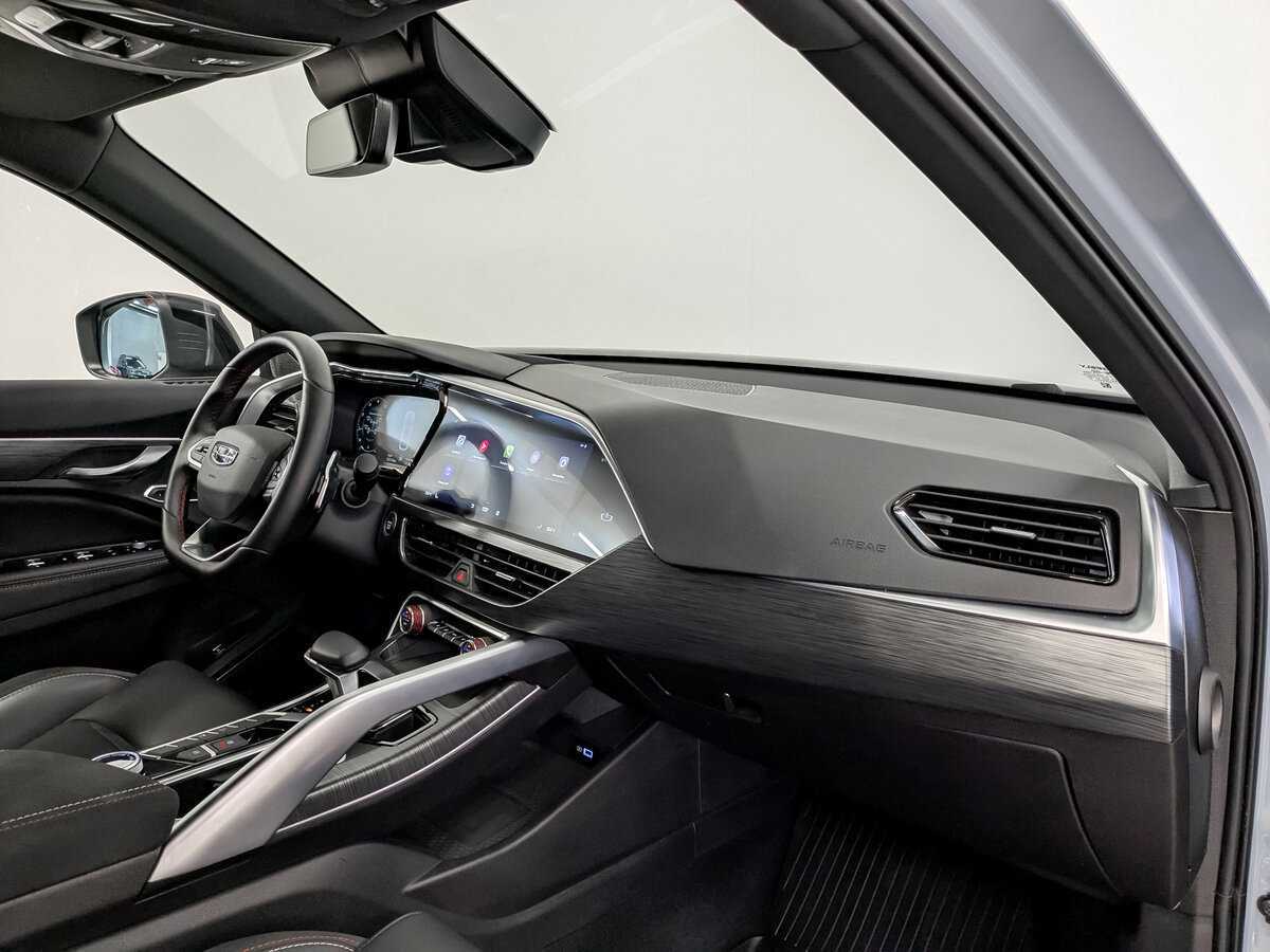 Geely Tugella с пробегом — 2023 год. Фото: #10