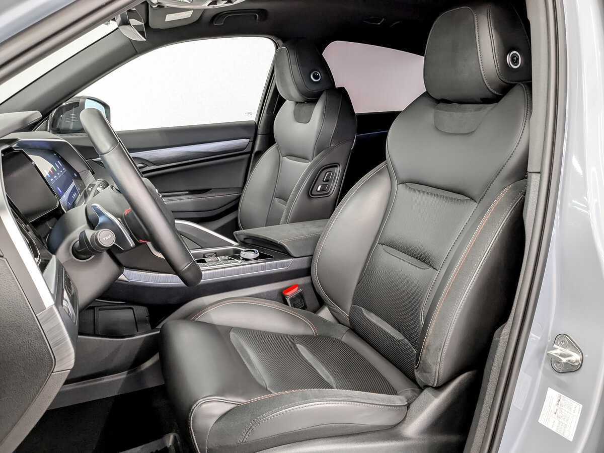 Geely Tugella с пробегом — 2023 год. Фото: #19