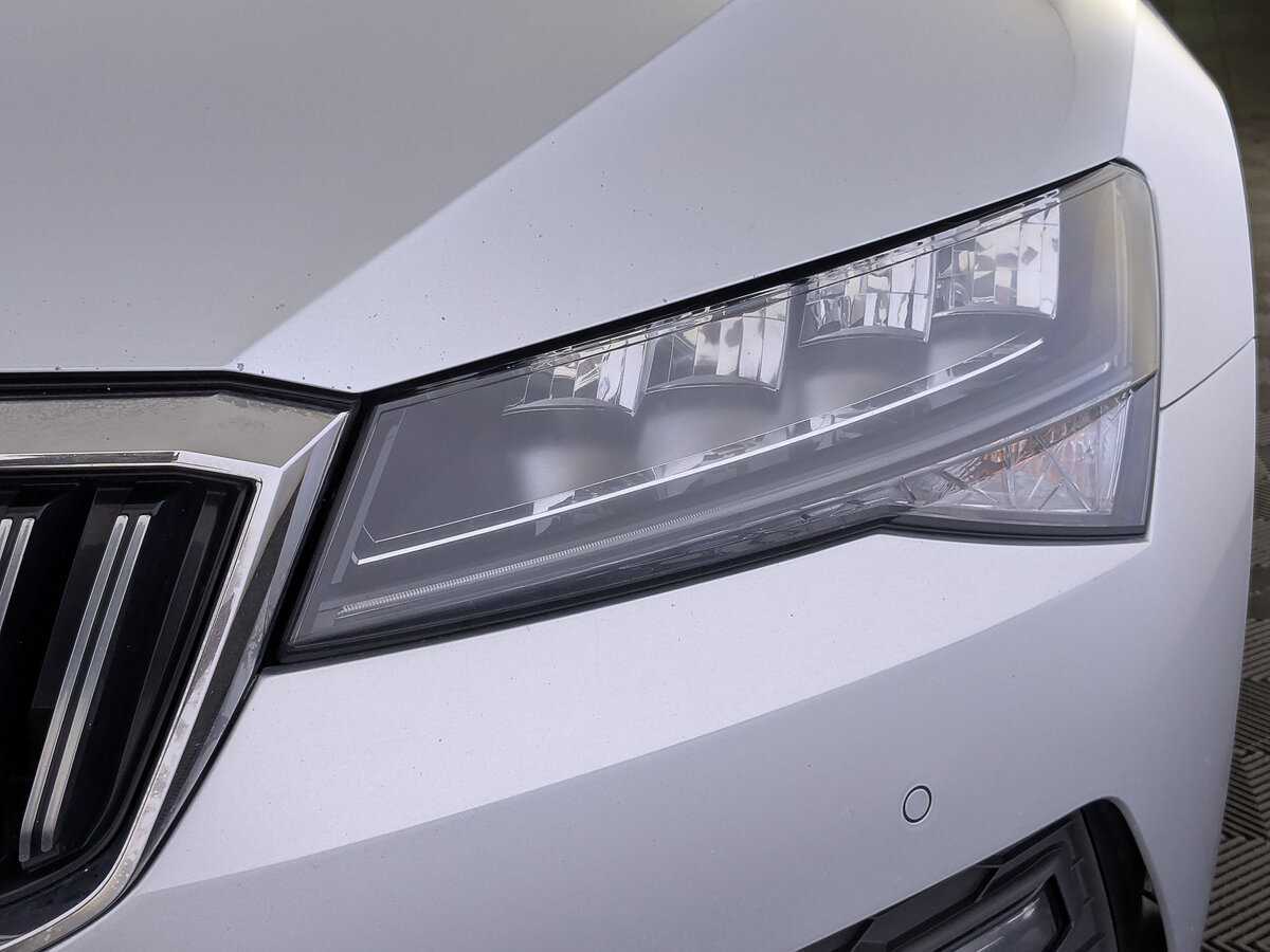 Skoda Superb с пробегом — 2021 год. Фото: #9