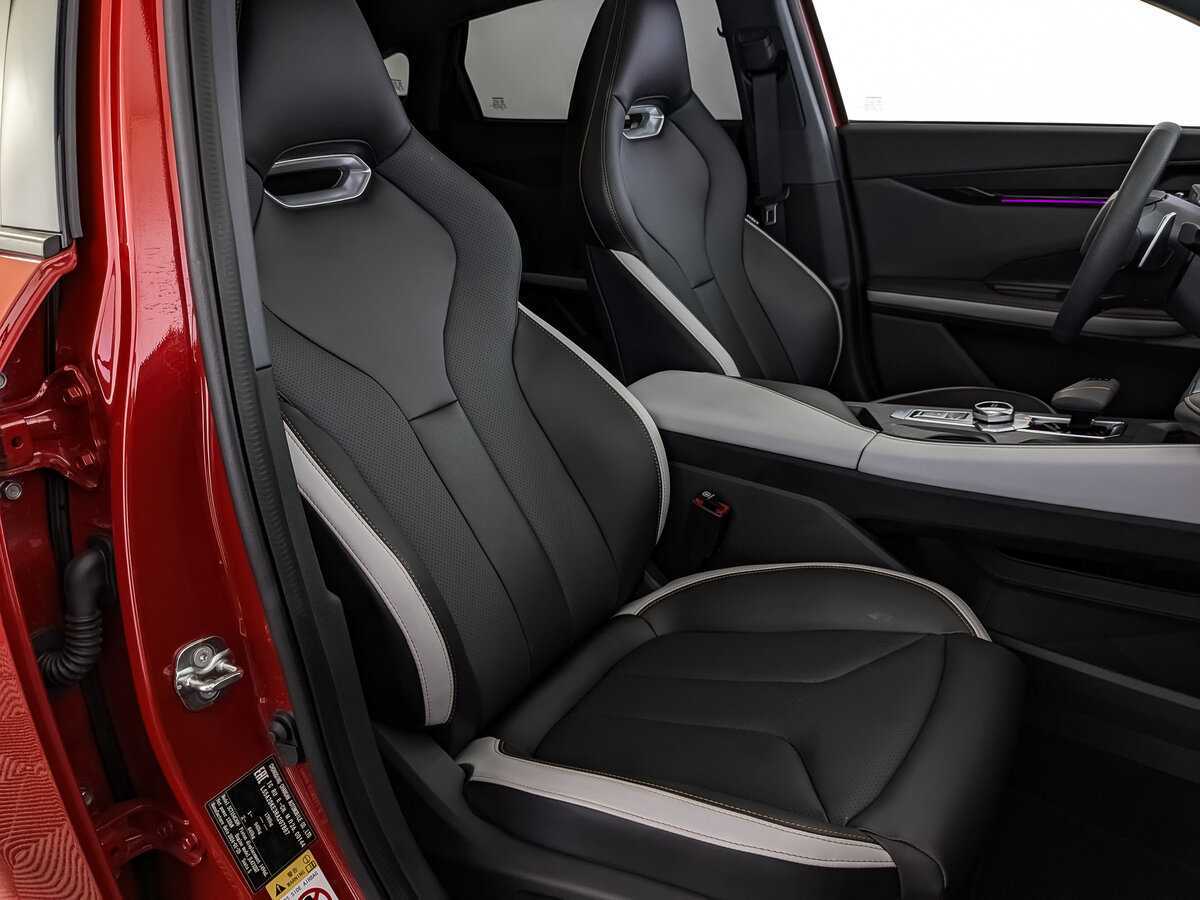 Changan UNI-V с пробегом — 2024 год. Фото: #23