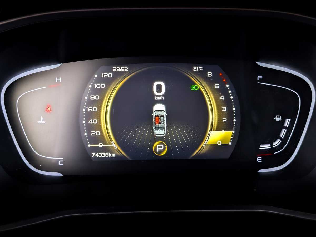 Geely Coolray с пробегом — 2023 год. Фото: #12