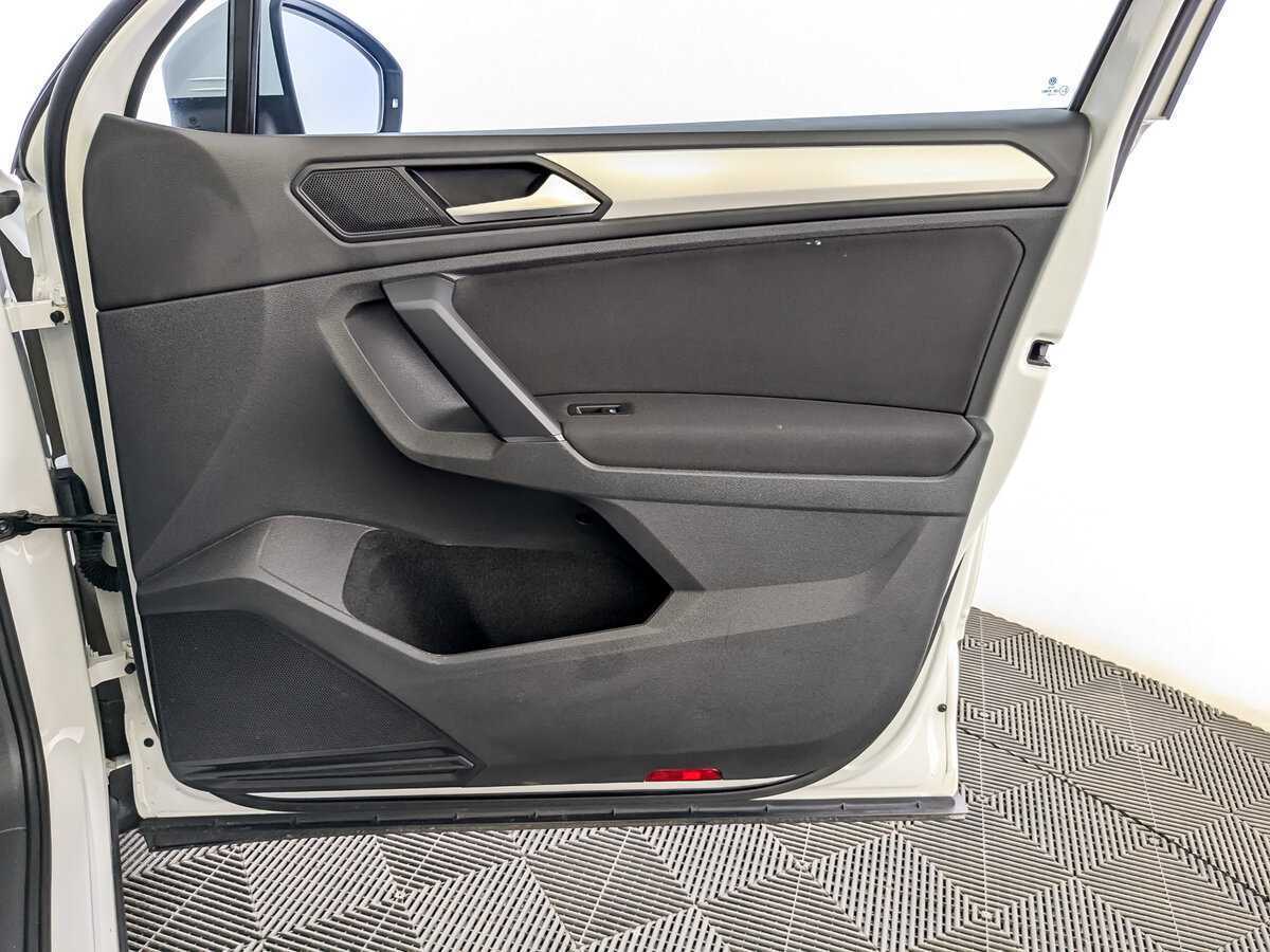 Volkswagen Tiguan с пробегом — 2020 год. Фото: #23