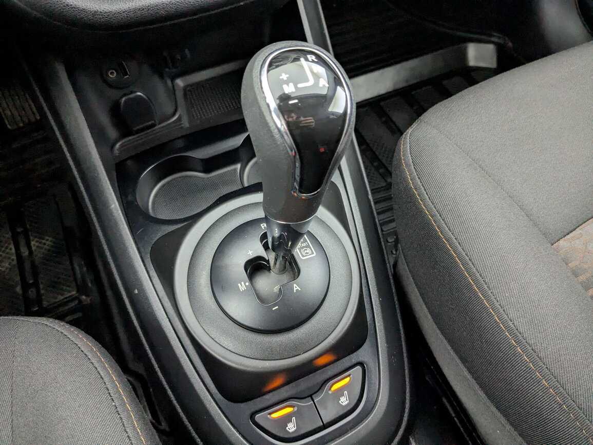 Lada (ВАЗ) Vesta с пробегом — 2016 год. Фото: #25