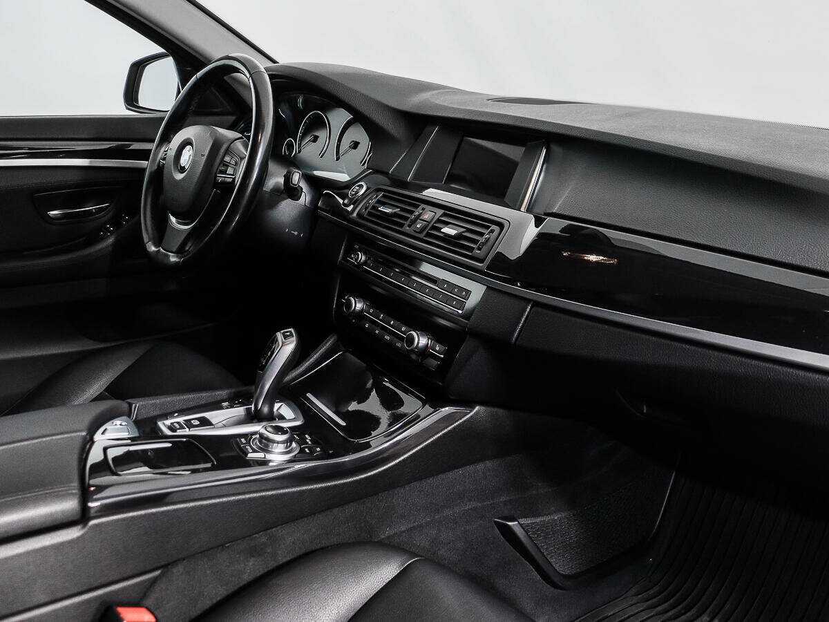 BMW 5 серии с пробегом — 2014 год. Фото: #12