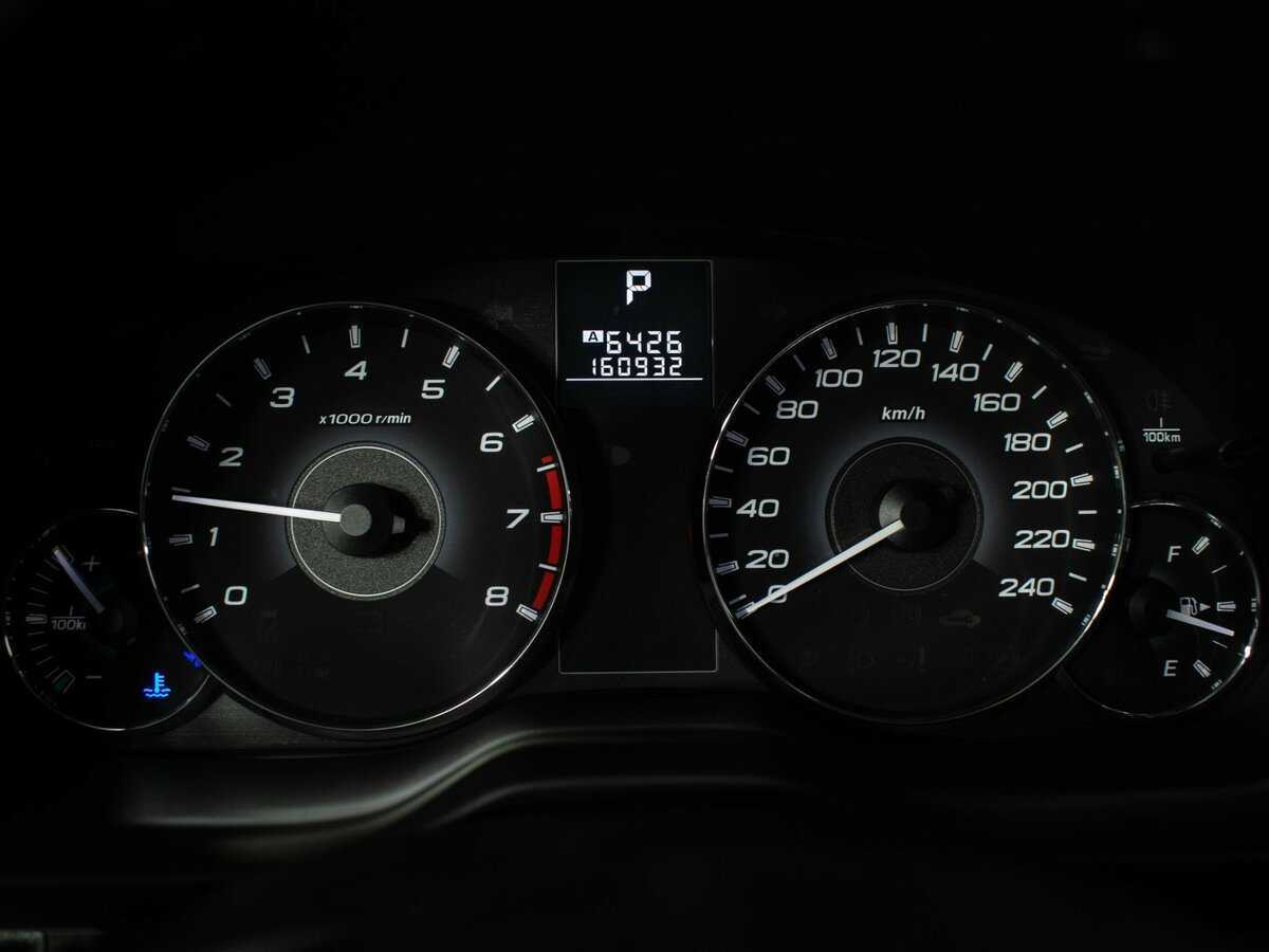 Subaru Outback с пробегом — 2012 год. Фото: #11