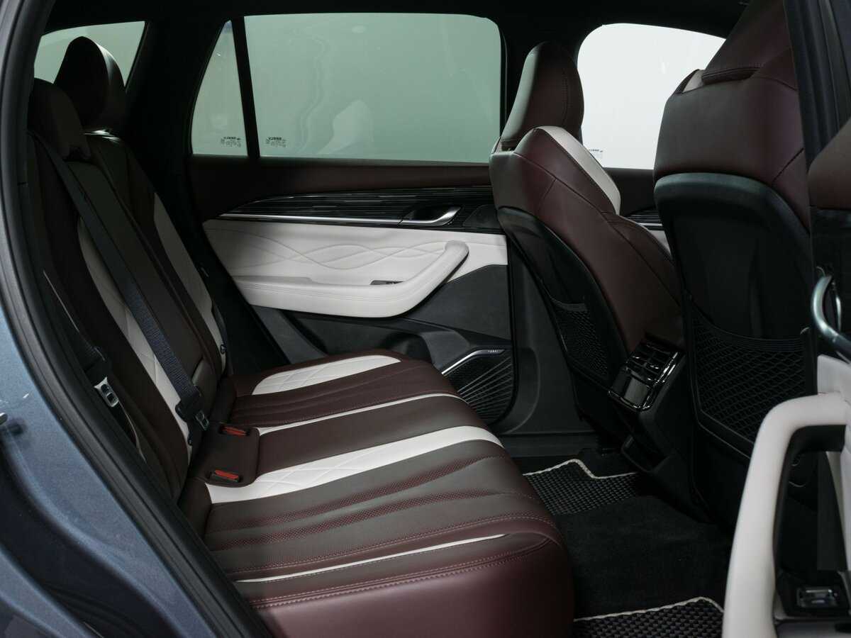 Geely Monjaro с пробегом — 2023 год. Фото: #10