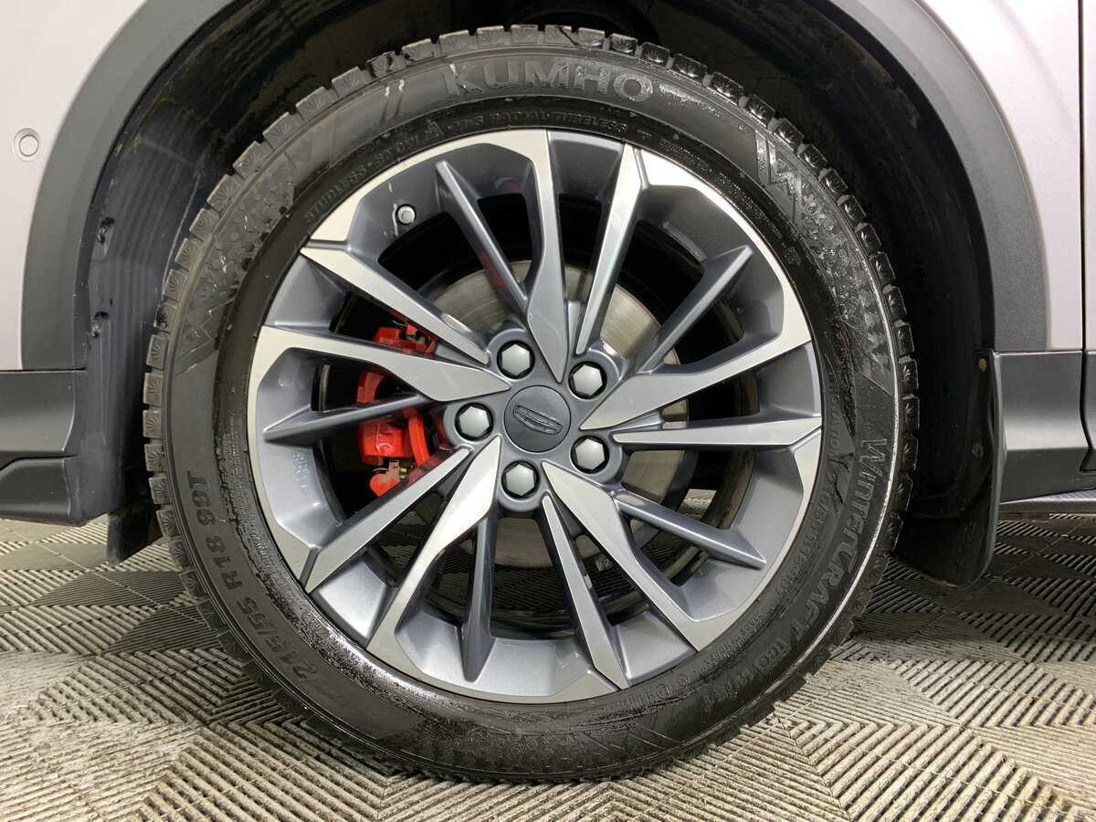 Geely Coolray с пробегом — 2023 год. Фото: #9