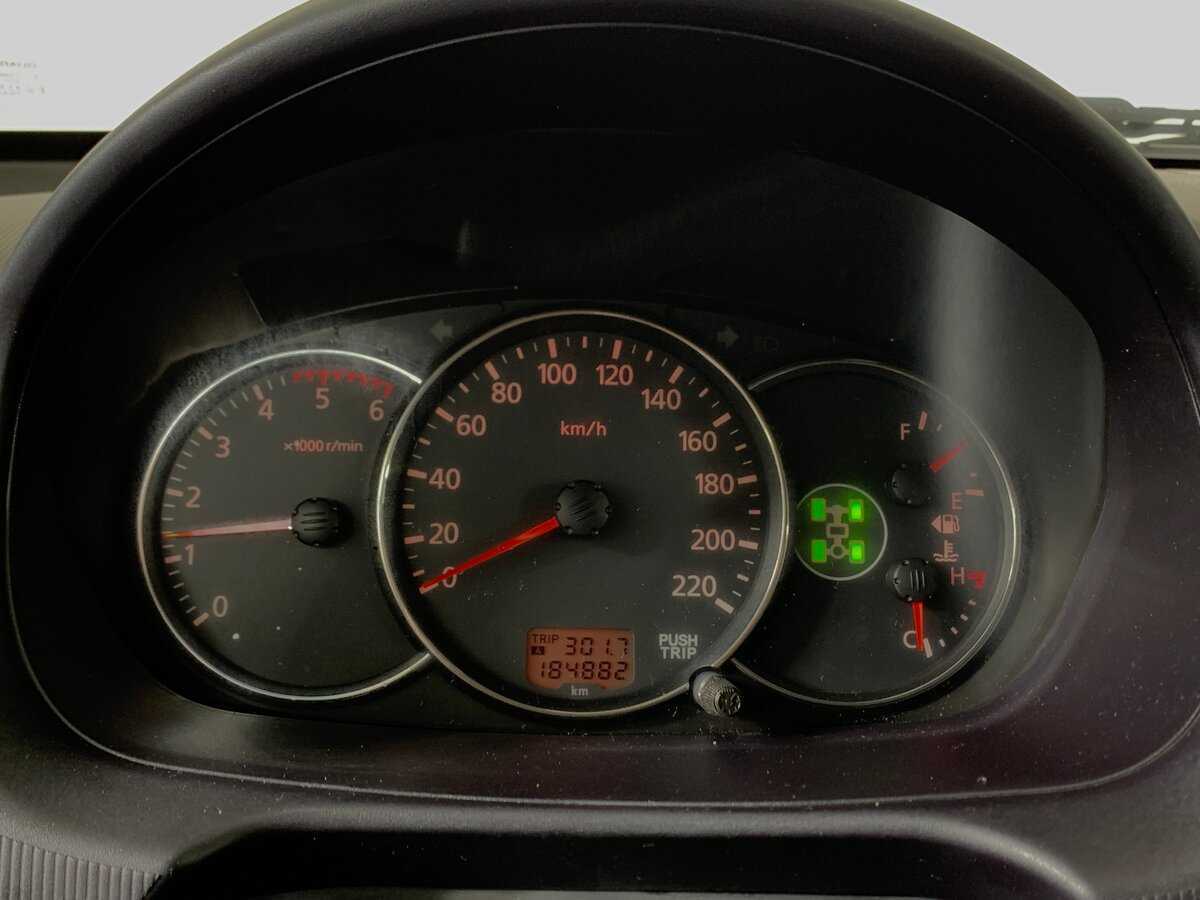 Mitsubishi Pajero Sport с пробегом — 2014 год. Фото: #14