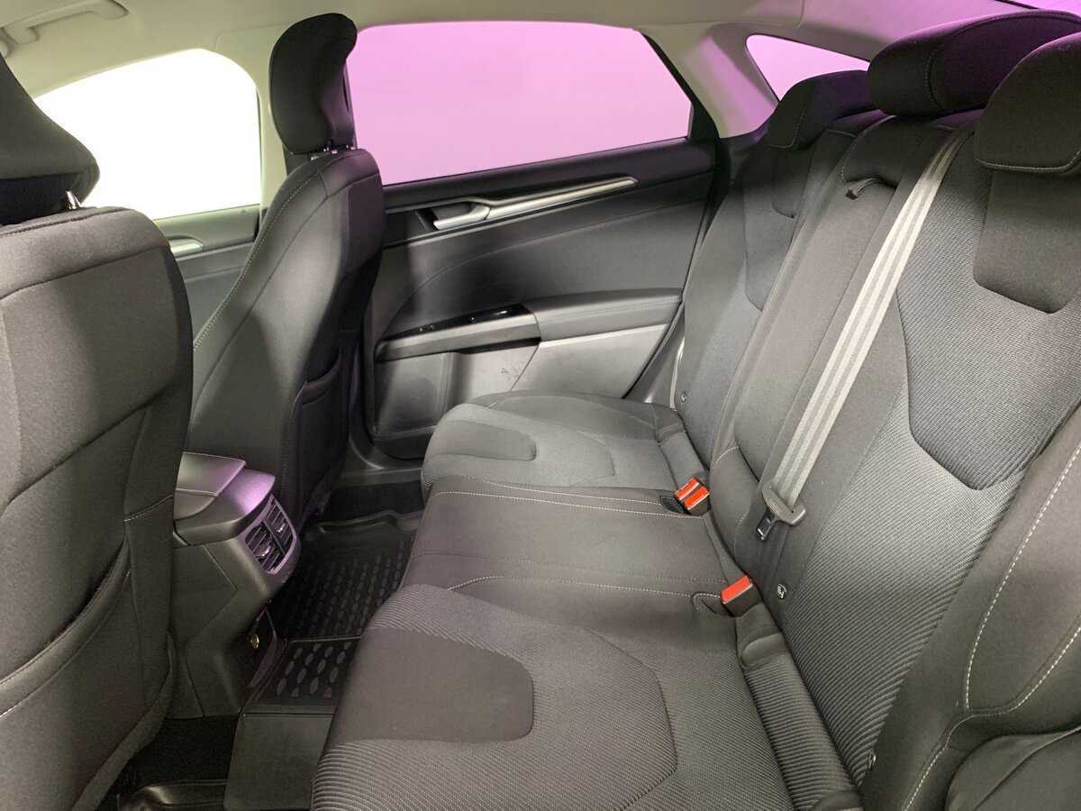 Ford Mondeo с пробегом — 2017 год. Фото: #18