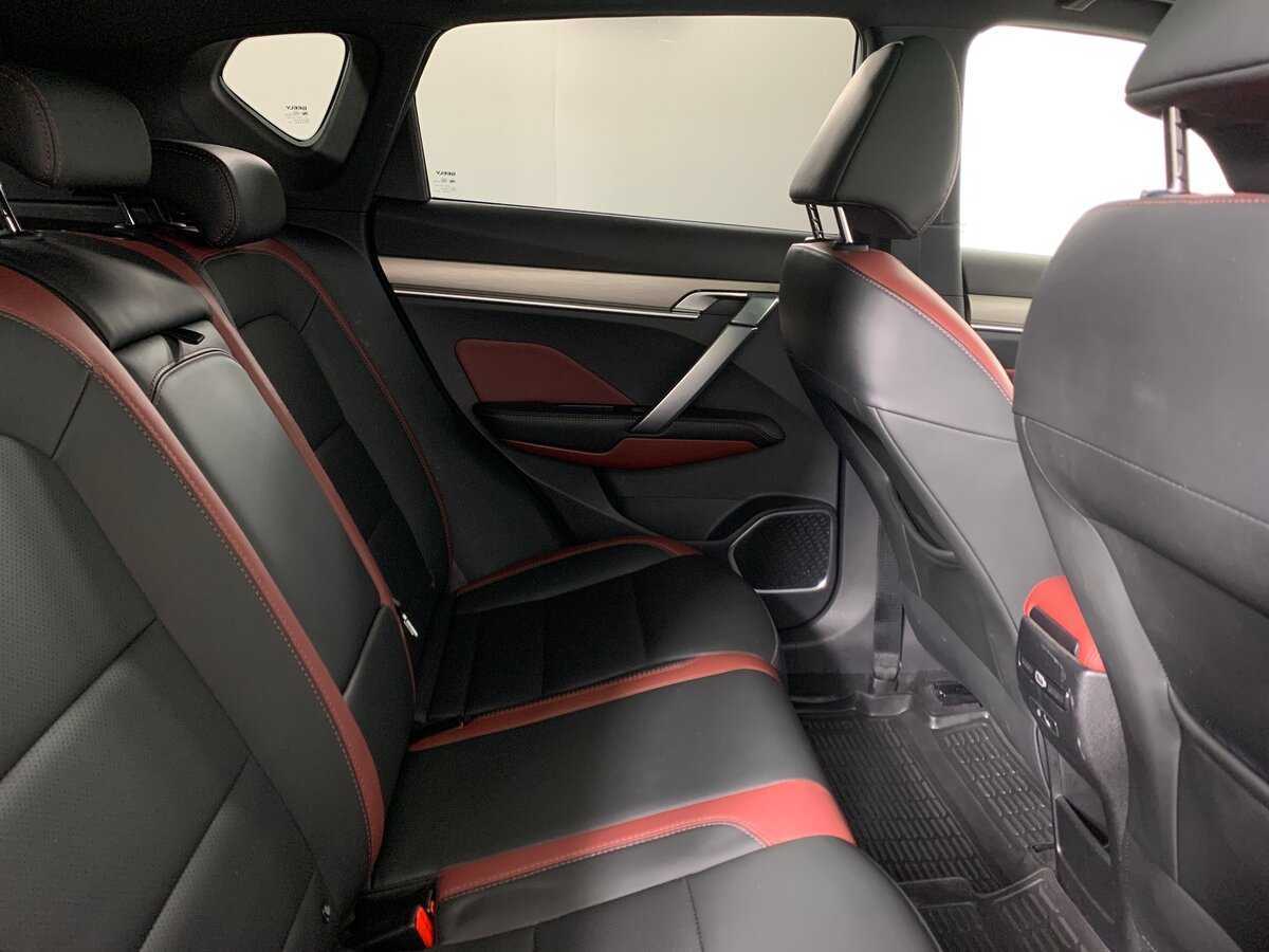 Geely Coolray с пробегом — 2020 год. Фото: #17