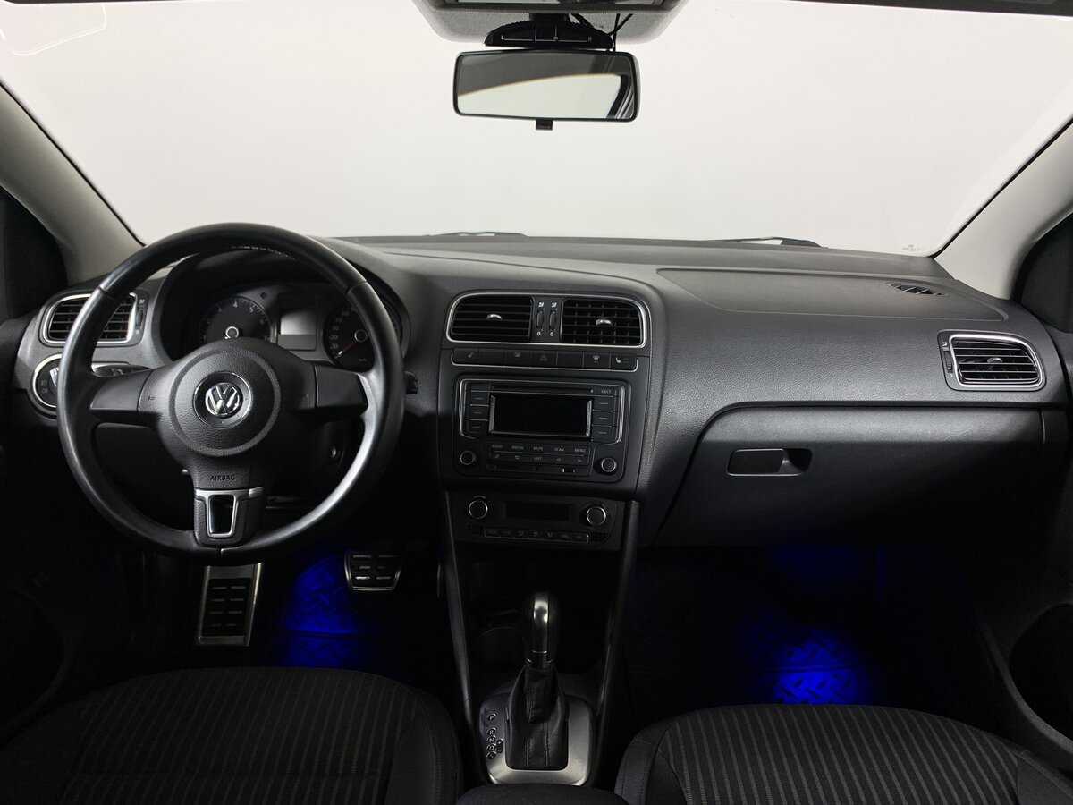 Volkswagen Polo с пробегом — 2013 год. Фото: #11