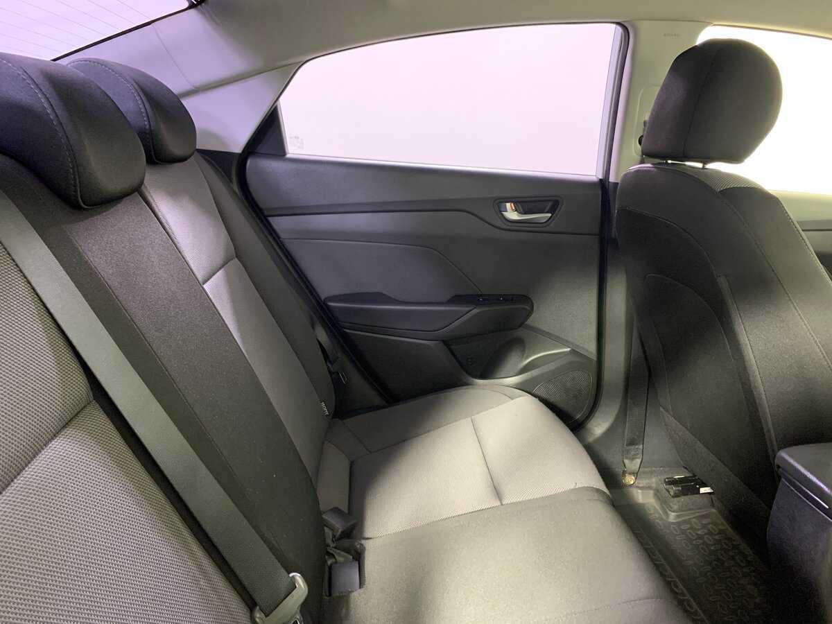 Hyundai Solaris с пробегом — 2018 год. Фото: #17