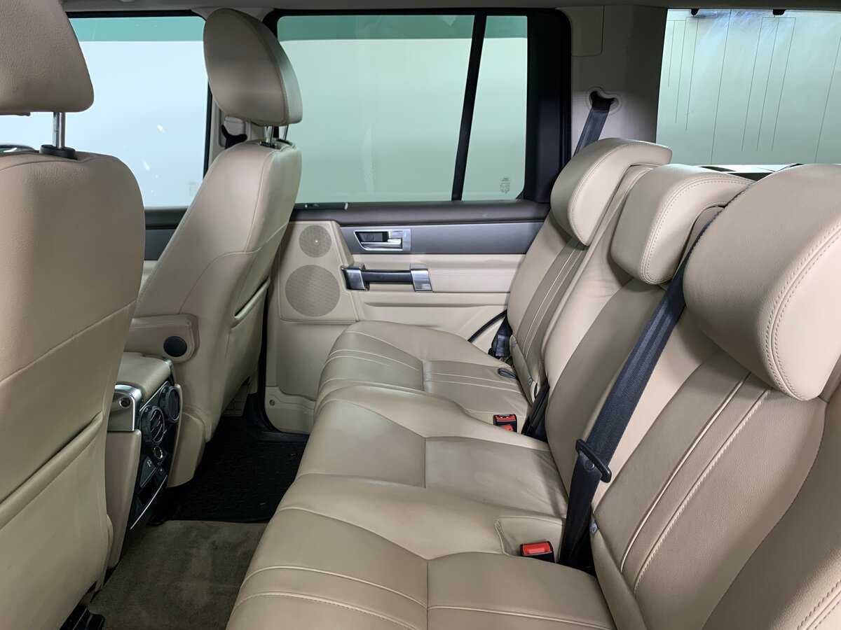 Land Rover Discovery с пробегом — 2012 год. Фото: #18