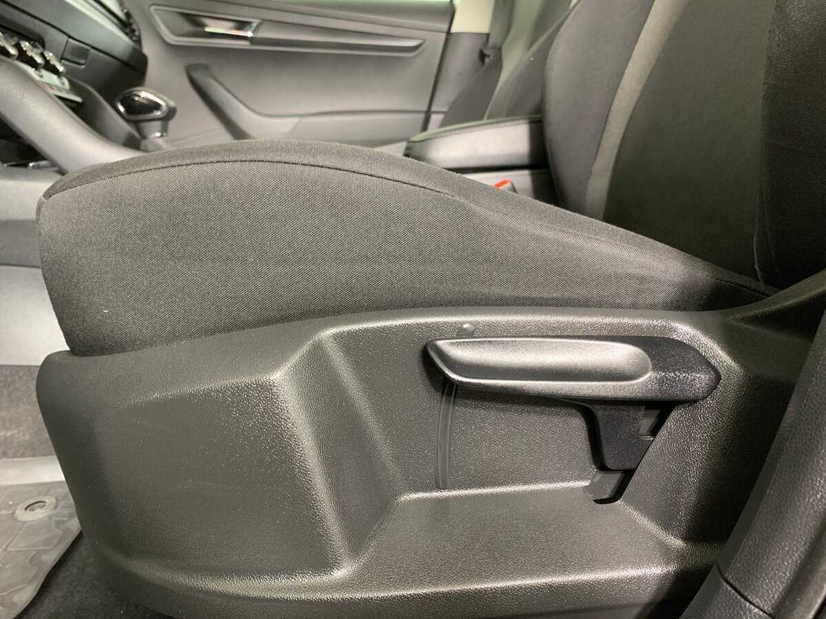 Skoda Karoq с пробегом — 2020 год. Фото: #16