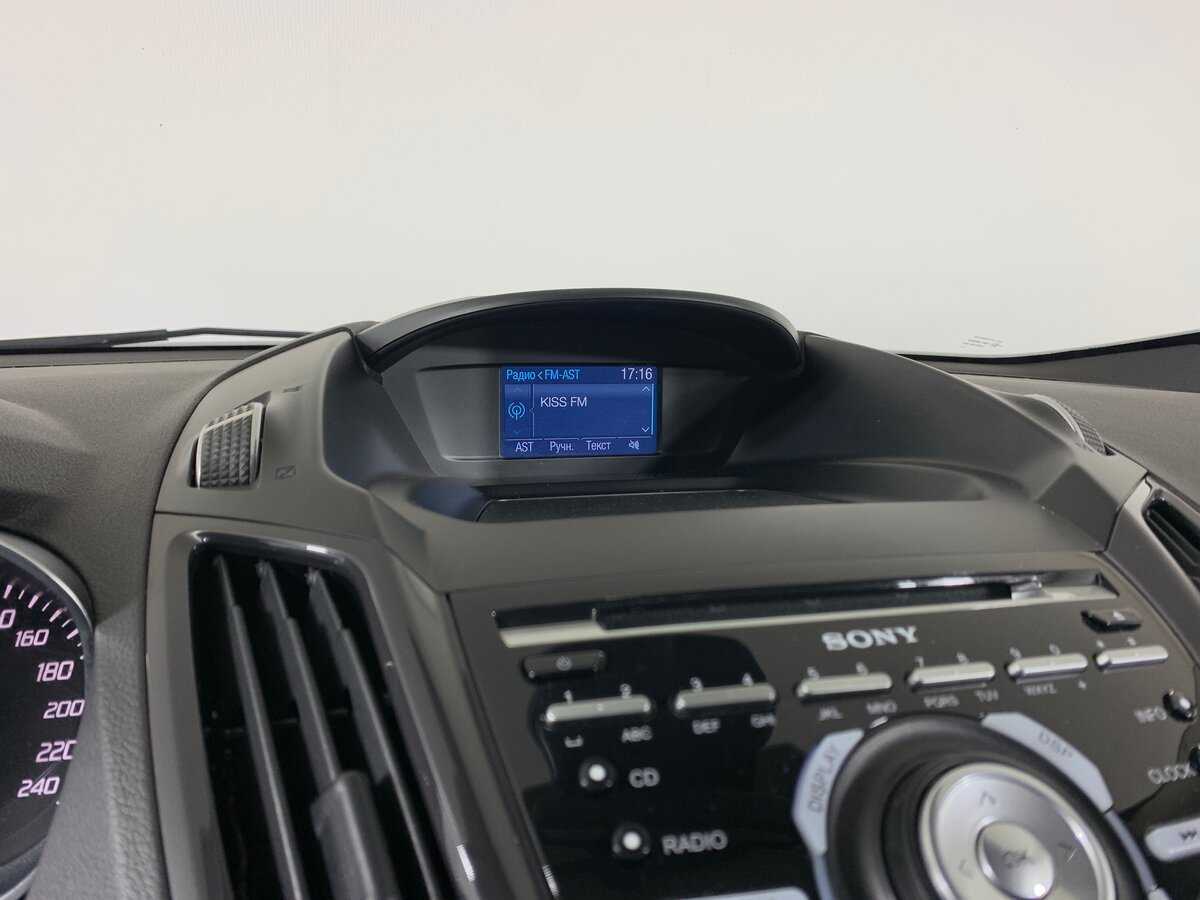 Ford Kuga с пробегом — 2016 год. Фото: #15