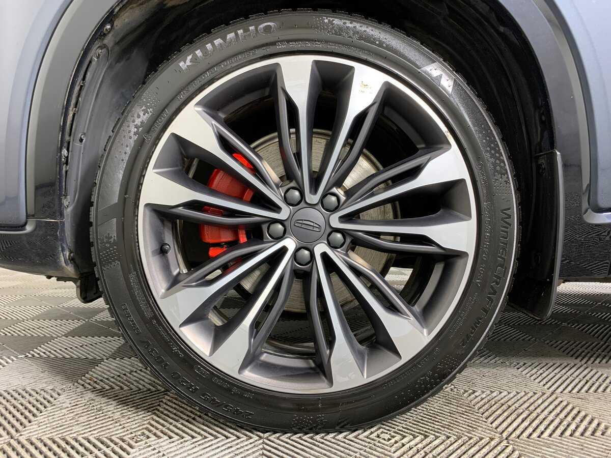 Geely Tugella с пробегом — 2023 год. Фото: #8