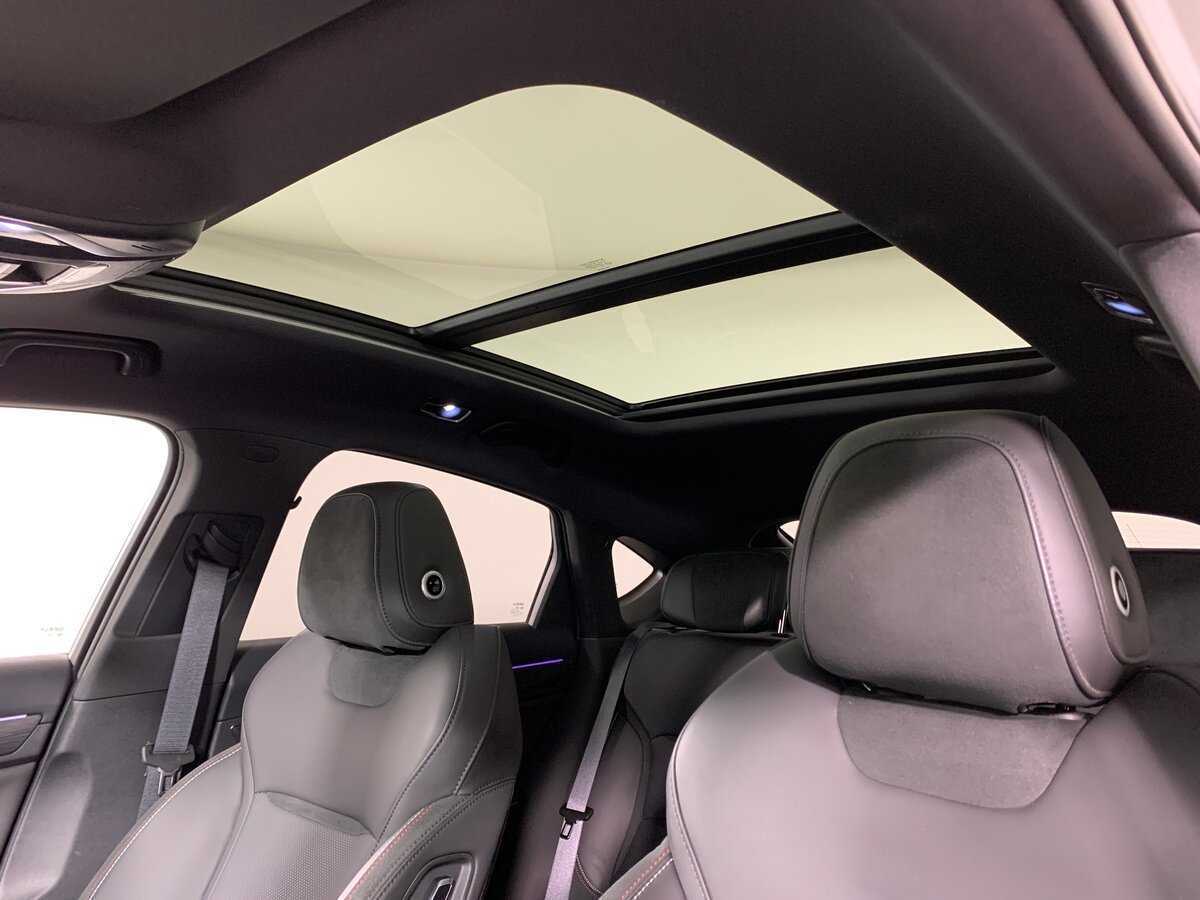 Geely Tugella с пробегом — 2023 год. Фото: #18