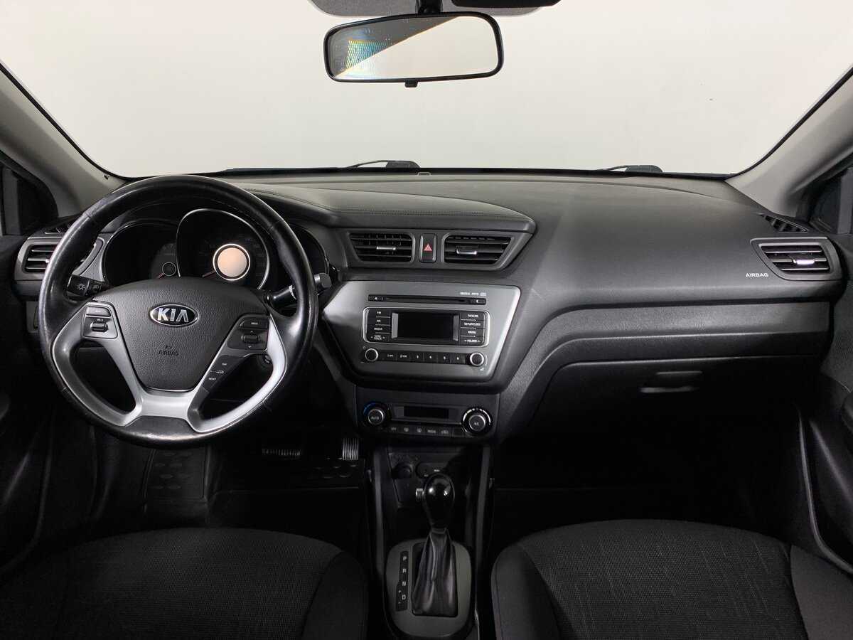Kia Rio с пробегом — 2015 год. Фото: #12