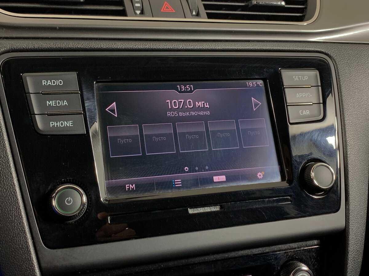 Skoda Rapid с пробегом — 2018 год. Фото: #15