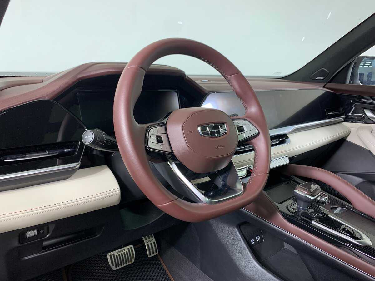 Geely Monjaro с пробегом — 2023 год. Фото: #11