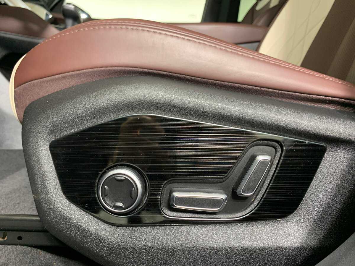 Geely Monjaro с пробегом — 2023 год. Фото: #16