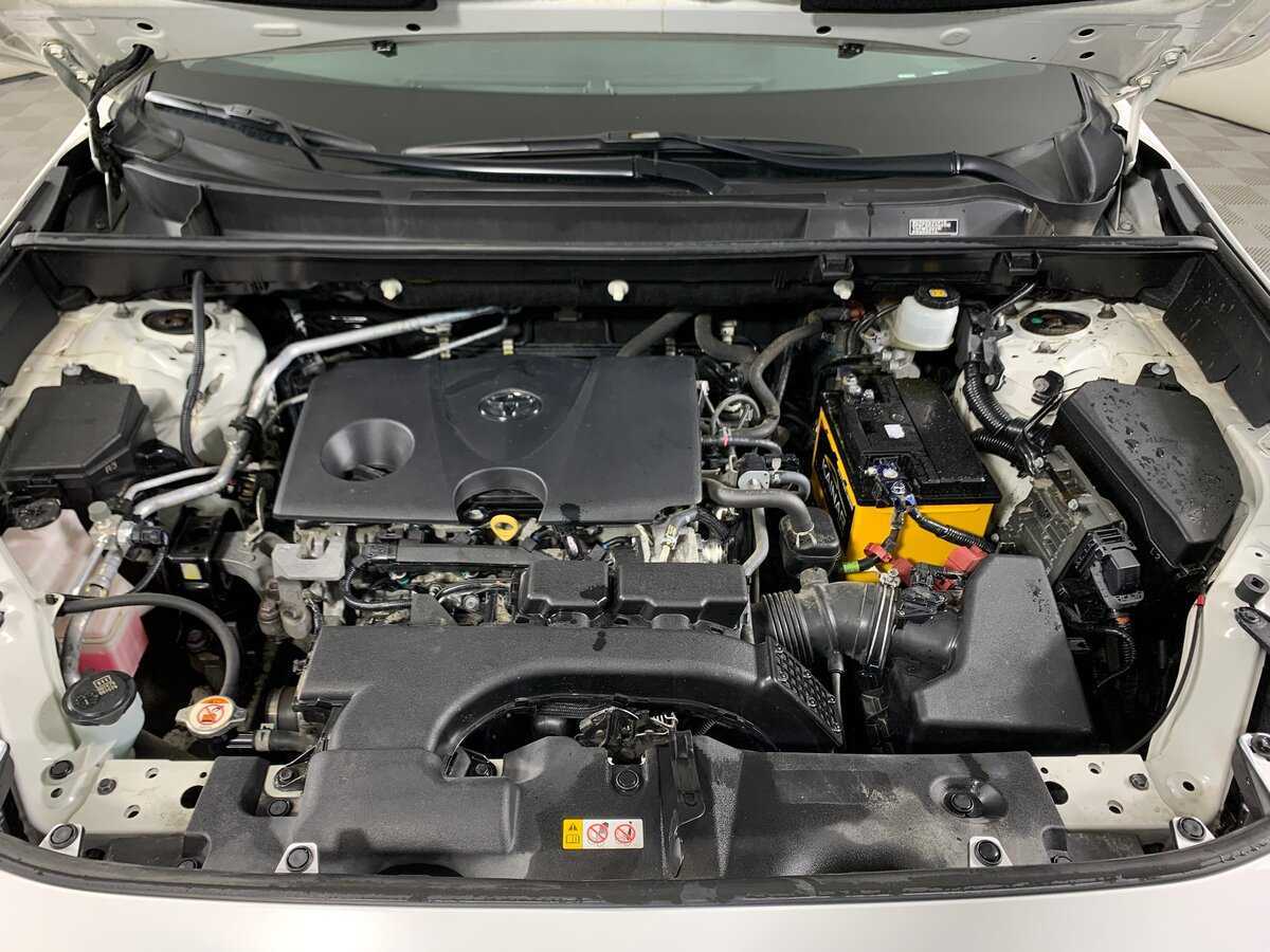 Toyota RAV4 с пробегом — 2020 год. Фото: #10