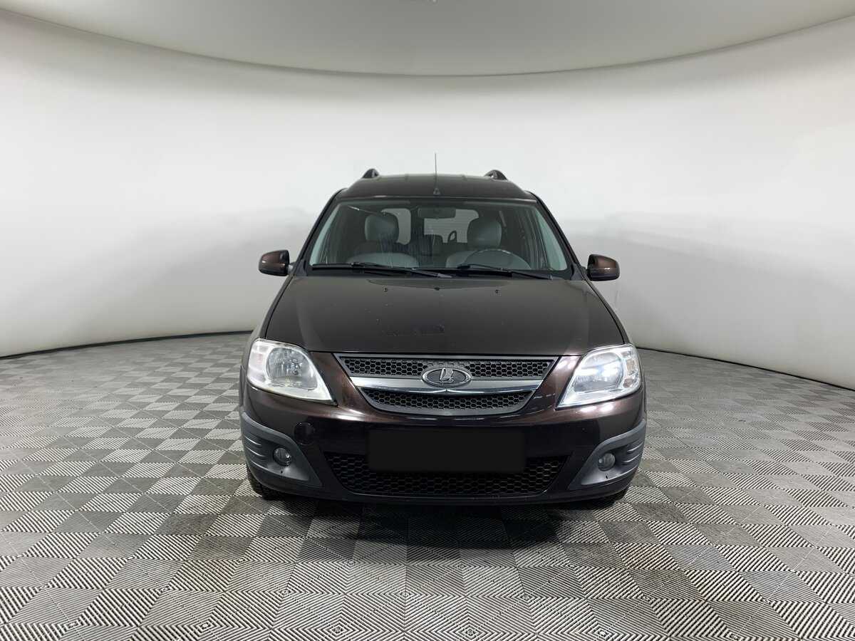 Lada (ВАЗ) Largus с пробегом — 2015 год. Фото: #1