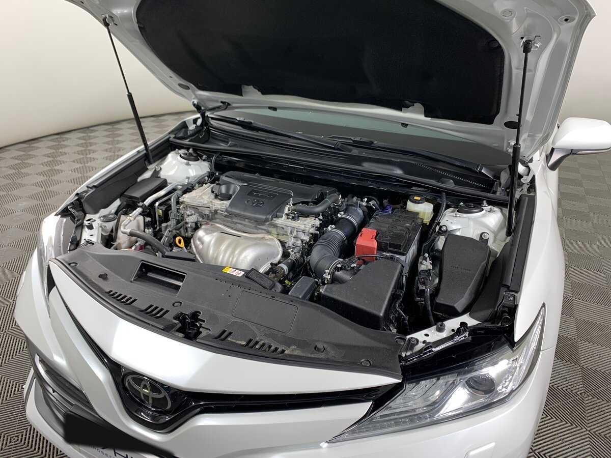 Toyota Camry с пробегом — 2020 год. Фото: #10